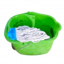 Mop e secchio per la pulizia dei pavimenti